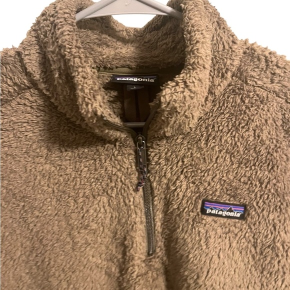 Patagonia Taupe Teddy Fleece Quarter Zip Pullover Women’s Large. Warm and cozy! - Picture 4 of 4